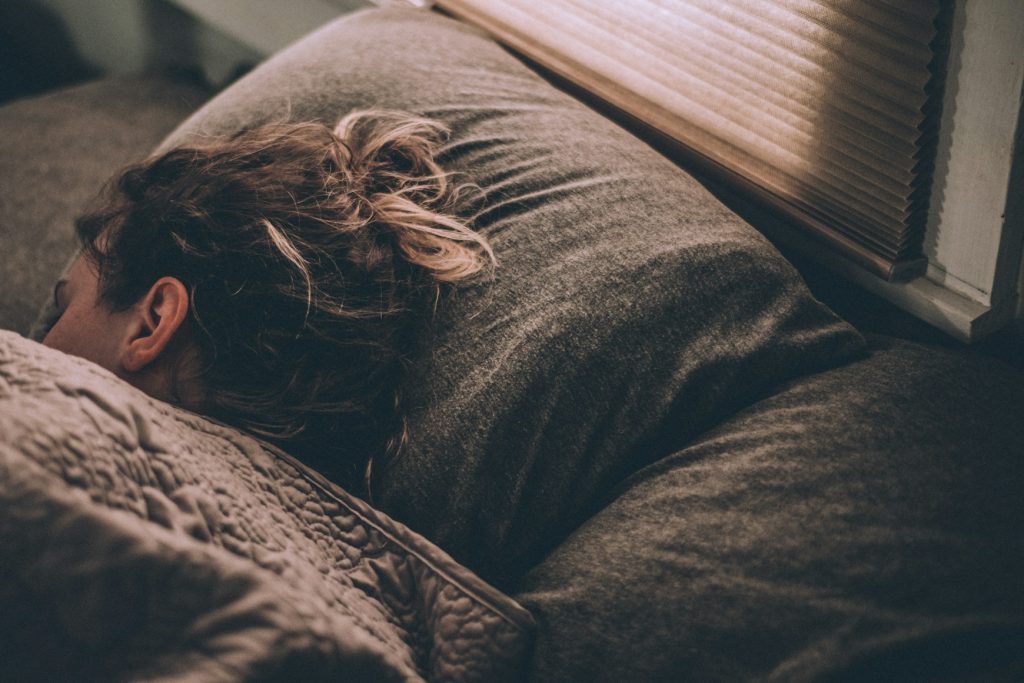 Restful bedroom scene for ADHD sleep hygiene and evening routines